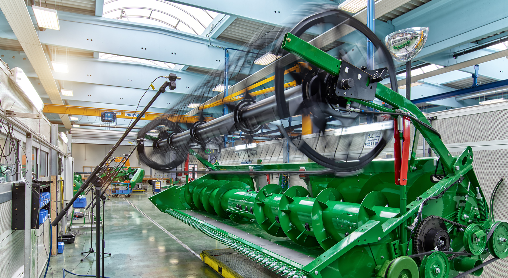 AcoustiX – acoustic sensor system, here on a combine cutter bar